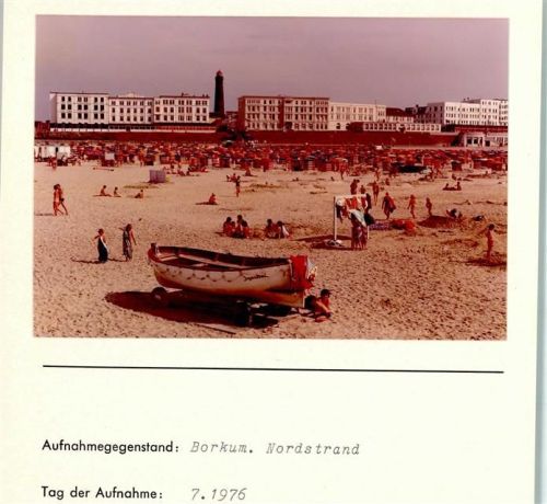 Borkum Nordstrand und Leuchtturm Foto montiert auf Karton