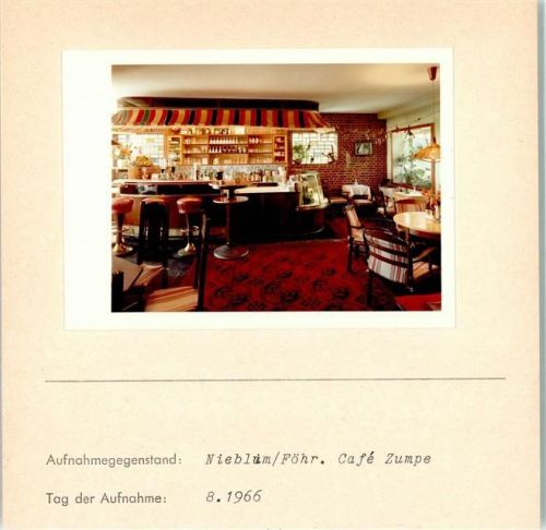 Nieblum Cafe Zumpe Innenaufnahme Foto montiert auf Karton