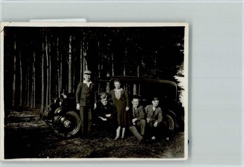 1935 Familienausflug mit dem Auto