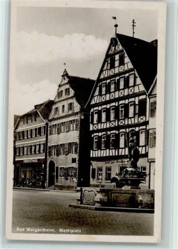 Bad Mergentheim Marktplatz Fachwerkhaus Brunnen
