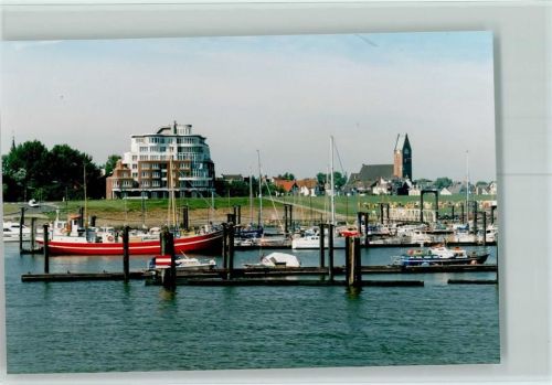 Cuxhaven Fährhafen mit Seefront