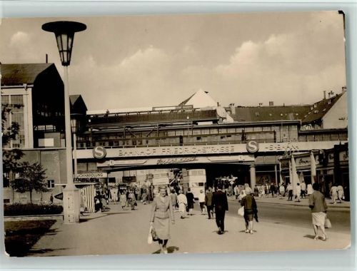 Berlin Mitte Bahnhof Friedrichstrasse
