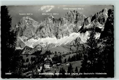 Austriahütte Blick gegen die Dachstein-Südwände