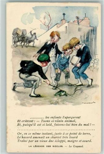 Jungen spielen mit Frosch