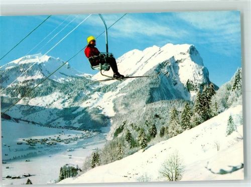 Au Au mit Kanisfluh und Diedamskopf-Sesselbahn Winter Skifahrer