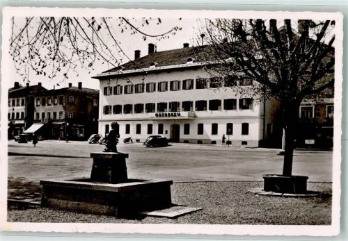 Holzkirchen Hotel und Gasthaus Oberbräu Brunnen