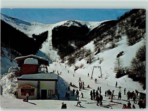 Rivisondoli Monte Pratello Winter Skifahrer