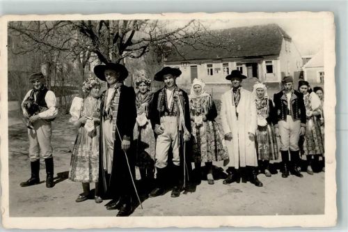 Prag Tracht