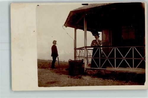 Altdorf Mann und Frau Pergola Korb