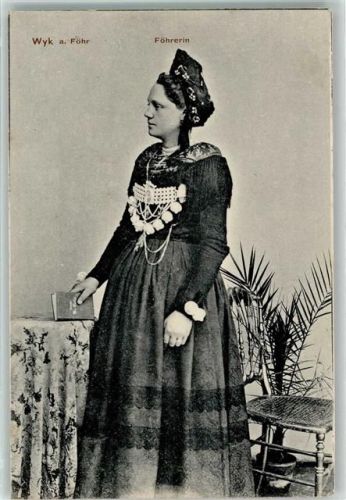 Wyk 1909 Föhrerin Volkstracht