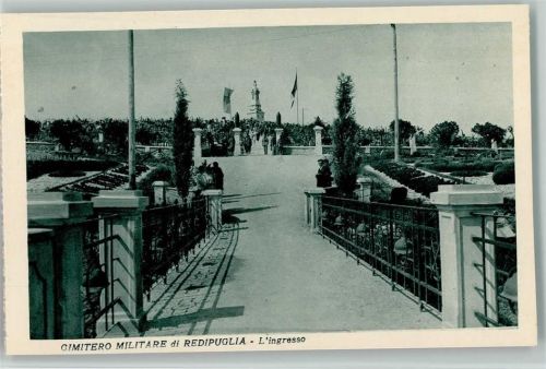 Gimetero Militare di Redipuglia - L`ingresso Kriegsgrab
