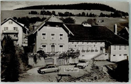 79674 W7868 Todtnauberg Gebrauchsspuren Gasthaus Hotel Engel Auto Foto AK