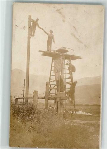 Beruf Telegraphenmast an der Schranke wird repariert Technik Privatfoto AK