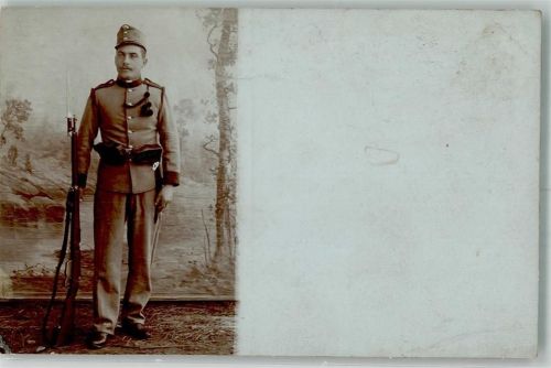 Kompagnietroddel Patronengürtel Gewehr Uniform WK I Foto AK