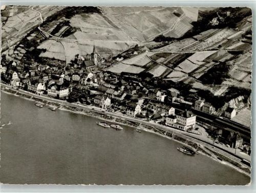 Assmannshausen Luftaufnahme Rheinschiffe