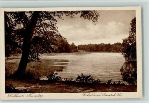 Rheinsberg Parkpartie am Grienerich-See