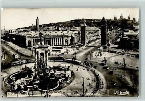 Barcelona Plaza Espana Brunnen und Monjuich-Park Straßenbahn Plaza Espana Fuente y Parque Montjuich