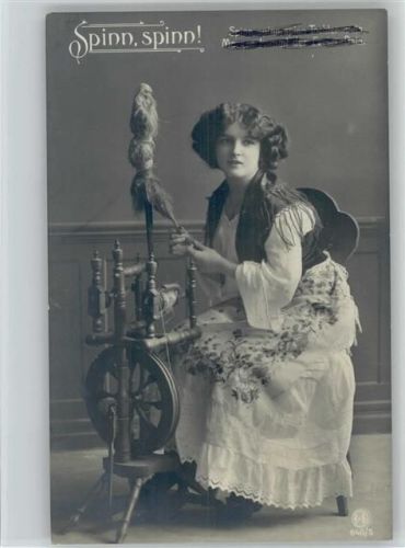 Foto AK ca 1915 Spinnrad Serie 640-5