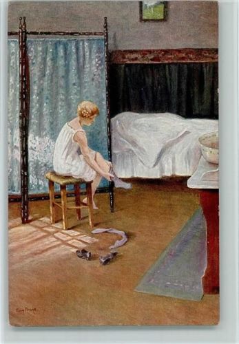 Erotik - Frau zieht sich Strümpfe an - Schafzimmer AK