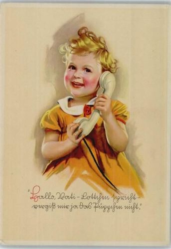 Kind mit Telefonhörer -