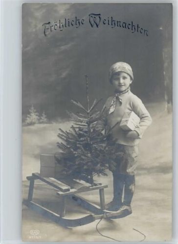 Serie EAS 3713-1 Junge mit einem Schlitten, Weihnachtsbaum holen , Pakete Foto AK
