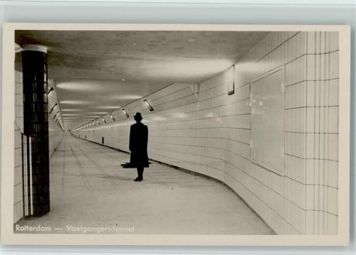 Rotterdam Voetgangers-tunnel Fußgängertunnel