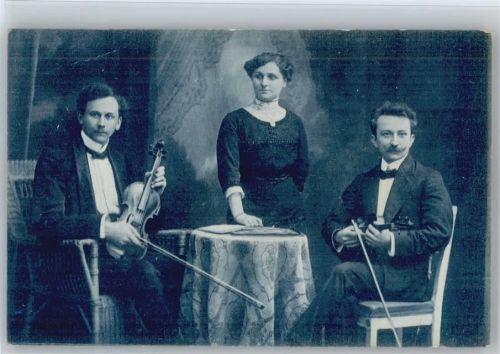 Trio mit Frau
