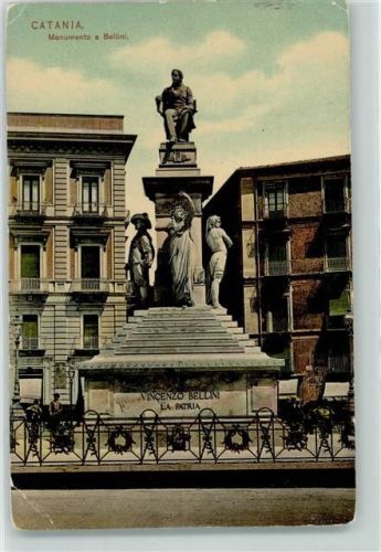 Catania Monumento a Bellini
