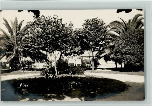 Vigo Kinder im Park