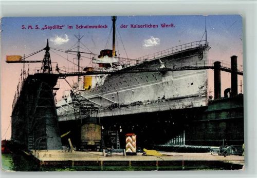 Schiff Seydlitz im Schwimmdock der Kaiserl. Werft Marine WK I
