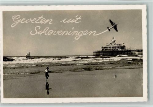 Flugzeug über Scheveningen 1940 AK