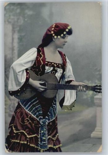1907 Serie Schönheit mit einer Gitarre - Trachten