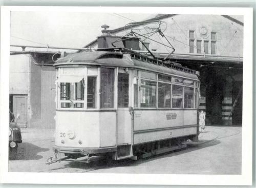 Halberstadt Betriebshof mit Wagenabstellhalle Im Vordergrund Wagen 26 Typ Lindner Ammendorf vor der Rekonstruktion