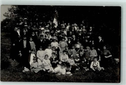 68100 Mulhouse Mülhausen Foto AK Gruppenbild Fahne Kinder Ort handschriftlich