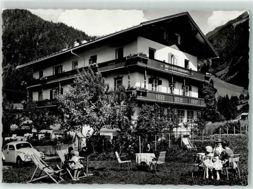 Mayrhofen Pension Kumbichl VW Käfer