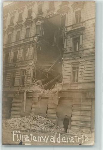 Friedrichshain 1919 Revolution 1919 Zerstörtes Haus Fürstenwalderstraße 12