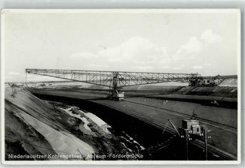 Senftenberg Niederlausitz Kohlegebiet Abraum Förderbrücke