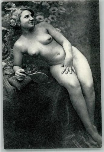 Nackte Frau Handspiegel FKK FOTO KEINE AK