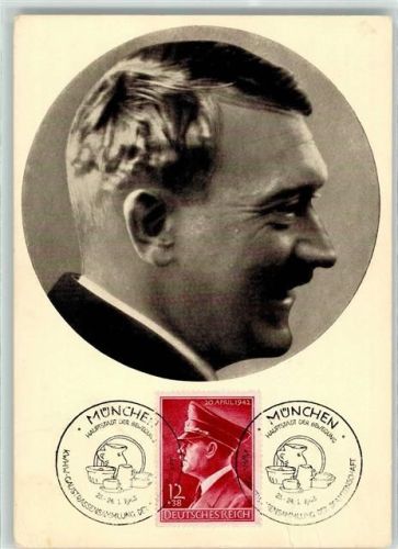 München 1943 Portraitaufnahme des gut gelaunten Führers Männer der Zeit Nr. 17 Fotograf Schmauß WHW Gaustraßensammlung der Beamtenschaft