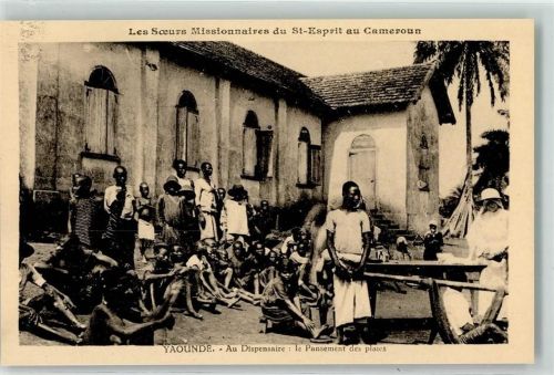 Yaounde Jaunde - Missiosschwestern d. Heiligen Geistes i.d. Apotheke verbinden v. Wunden