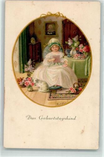 August Rökl Nr. 1428 Das Geburtstagskind Mädchen im weißen Kleid liest umgeben von Blumen die Geburtstagspost Katze Ebner, Pauli Künstlerkarte