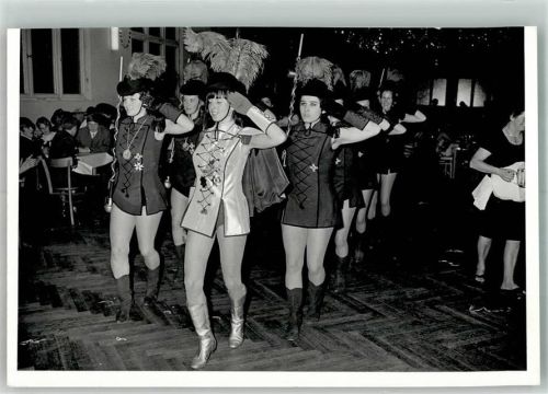 Dachau Karneval-Veranstaltung Tanzgruppe Tanzmariechen Ort lt. Fotograf