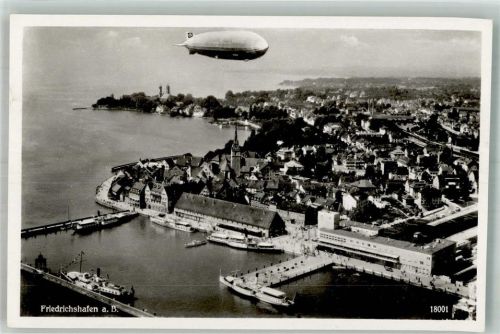 Friedrichshafen WK II Fliegeraufnahme Strähle 18001