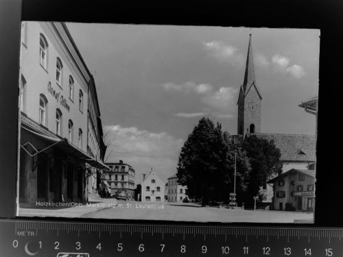 Holzkirchen Marktplatz m. St. Laurentius
