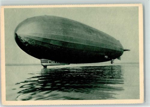 Wasserlandung LZ 127 auf dem Bodensee , aus dem Graf Zeppelin Kalender Zeppelin