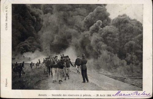 1904 Belgien, Antwerpen, -Incendie des r&eacute,servois &agrave, p&eacute,trol- 26.Aout 1904-, Explosion Petrolwerk, Rauch, Feuerwehrmänner, Uniform,Clich&eacute