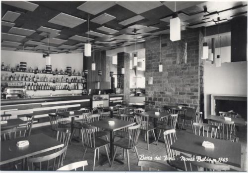 um 1950-60 Monte Baldo, Bar innen -Baita dei Forti-,Ghedina