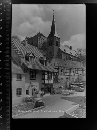 53945 W5378 Blankenheim , Ahr GLASNEGATIV Pfarrkirche u. Burg