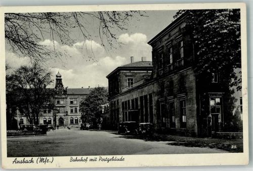 Ansbach Bahnhof mit Postgebäude Oldtimer