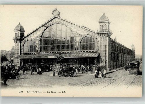 Le Havre Bahnhof Straßenbahn
